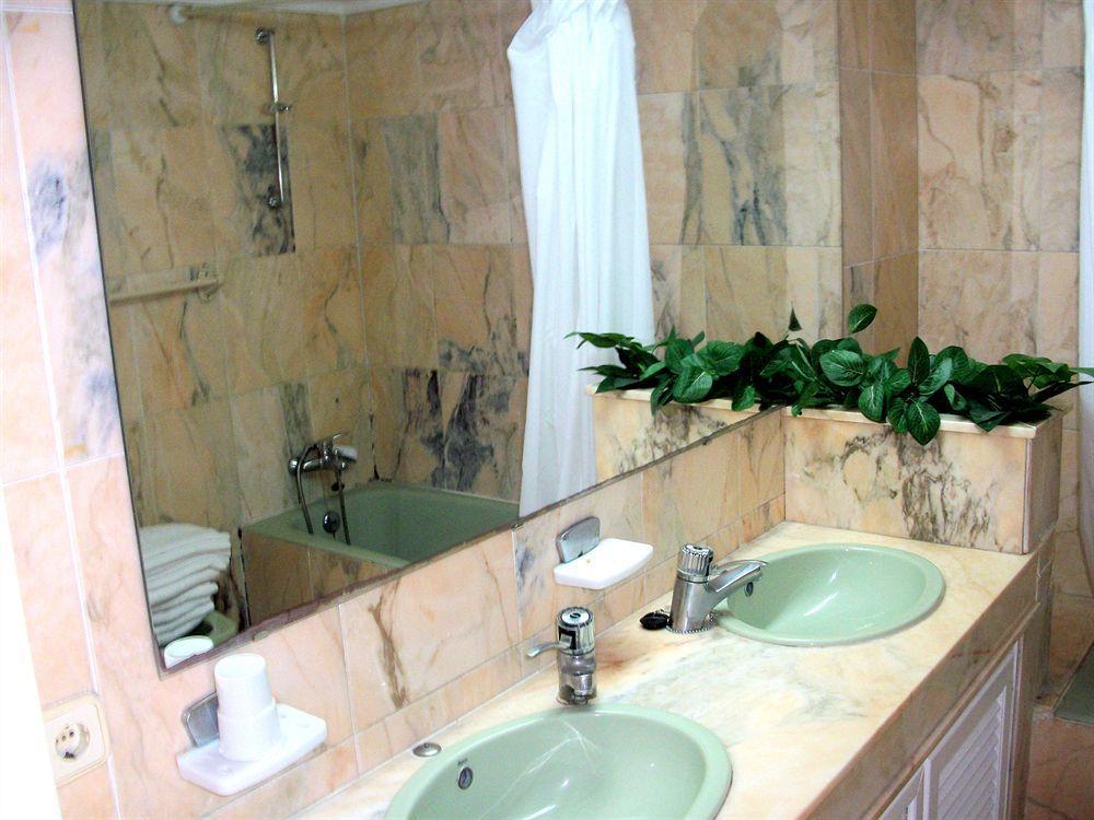 Apartamentos Triton Cala Ratjada  Exterior foto